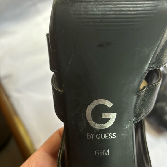 GUESS brand black leather heels. - Picture 3 of 6